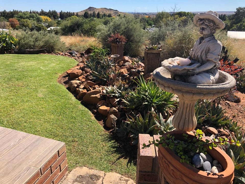 Day, Garden view