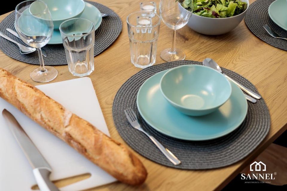 Dining area, On site
