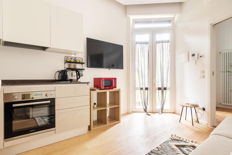 TV and multimedia, Coffee/tea facilities, Kitchen or kitchenette, Living room, minibar, pet friendly, stove