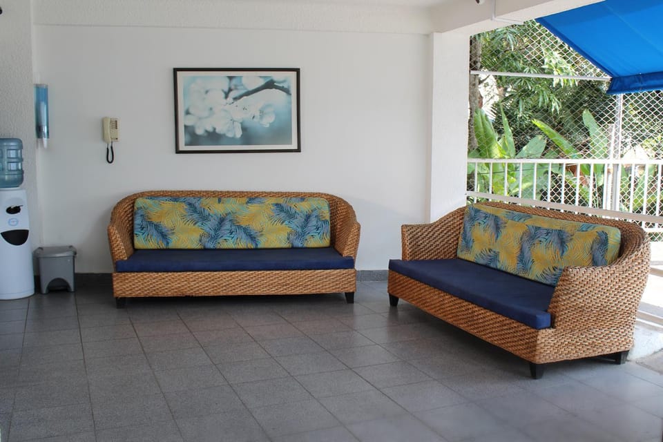 Living room, Area and facilities