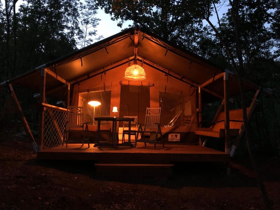 Property building, Night