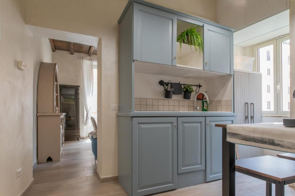 Kitchen or kitchenette, Dining area, oven, pet friendly, stove