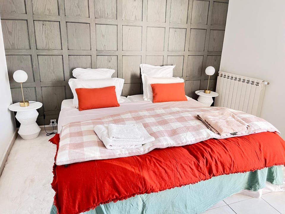 Alberta Apartment in Béziers