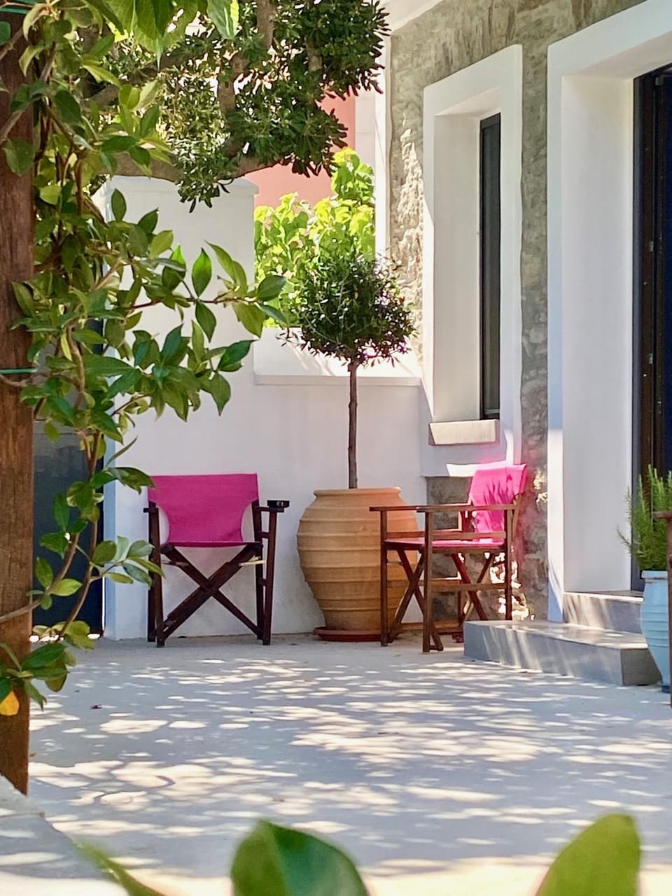 Svolis Townhouse - Urban Oasis with Pool & Garden House in Euboea