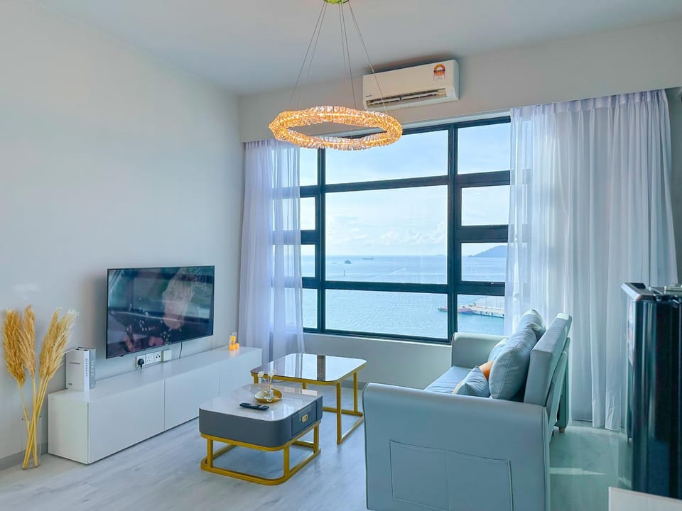 TV and multimedia, Living room, Seating area, air conditioner