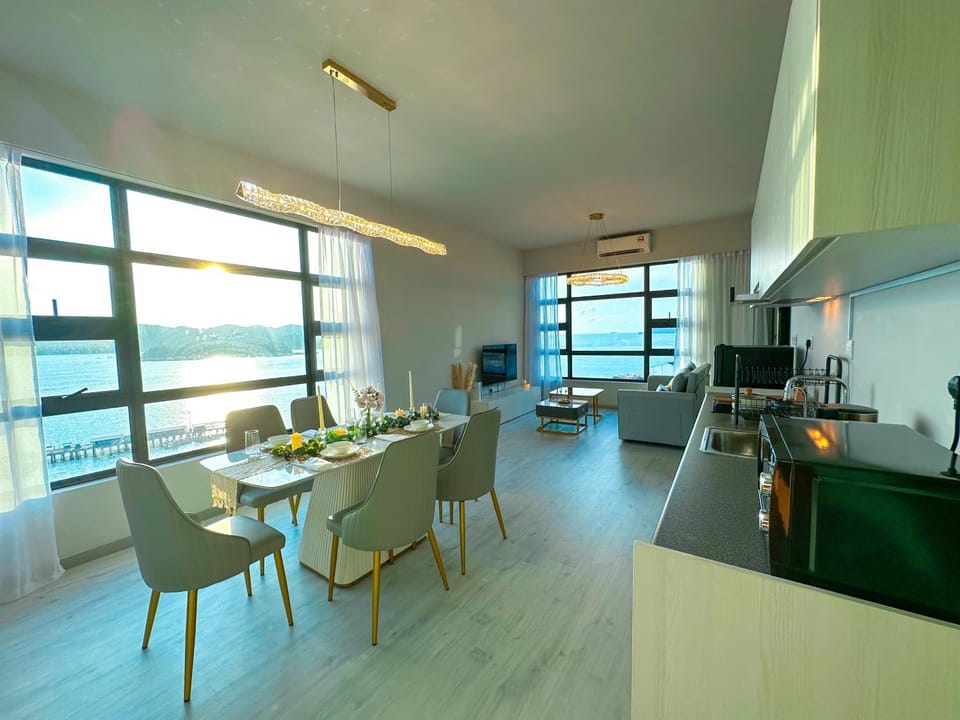 TV and multimedia, Kitchen or kitchenette, Living room, Dining area, minibar