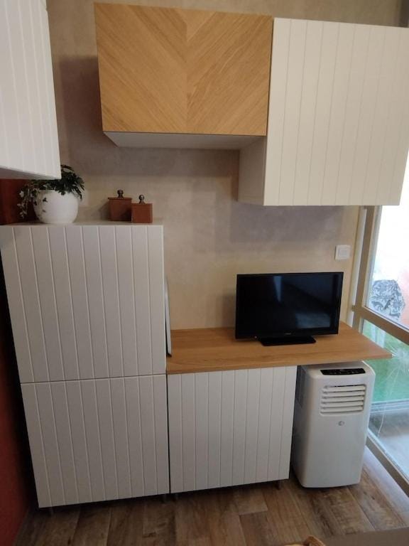 Les CHÊNES appartement climatisé avec terrasse à 8mn à pieds de la plage Apartment in Le Lavandou