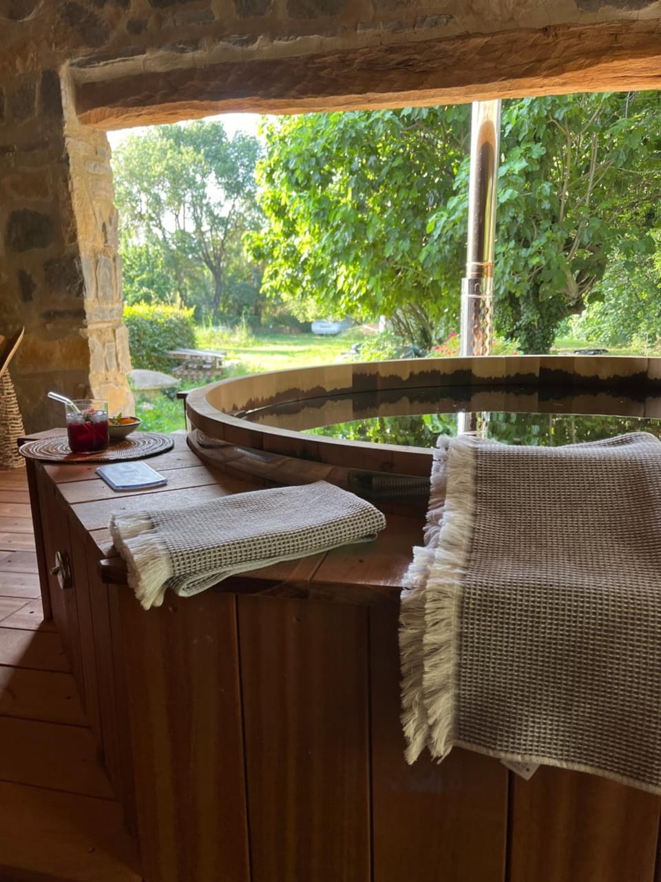 Natural landscape, Hot Tub, Hot Tub, towels