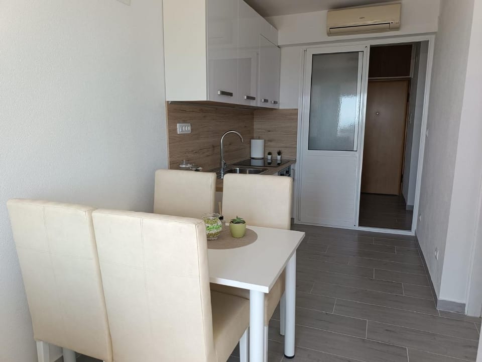 Apartment Endless View Apartment in Makarska