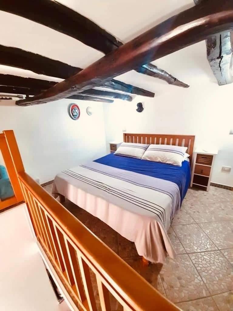 Itaca House in Lipari