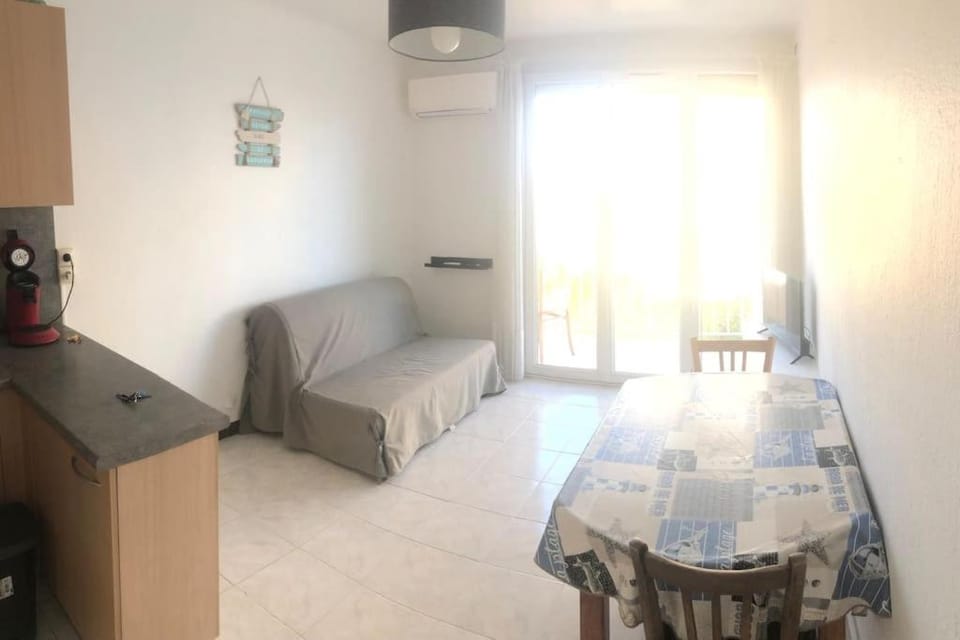 Situation idéale F2, 2 eme ligne,climatisé, plage Apartment in Palavas-les-Flots