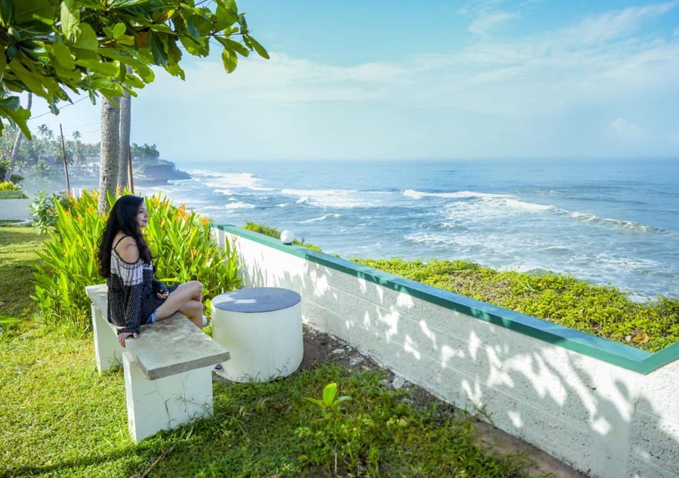Nearby landmark, Spring, Day, People, Natural landscape, View (from property/room), Balcony/Terrace, Living room, Seating area, Sea view, group of guests