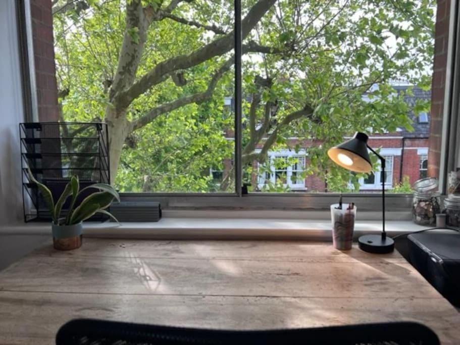 Big and bright 2 x double bedroom flat in Highgate Apartment in London Borough of Islington