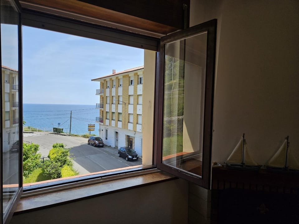 14A05 Apartamento con vistas by R2R Consulting Apartment in Asturias