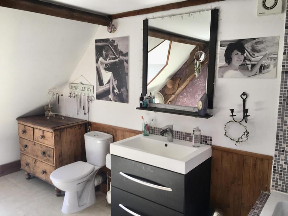 Toilet, Bathroom