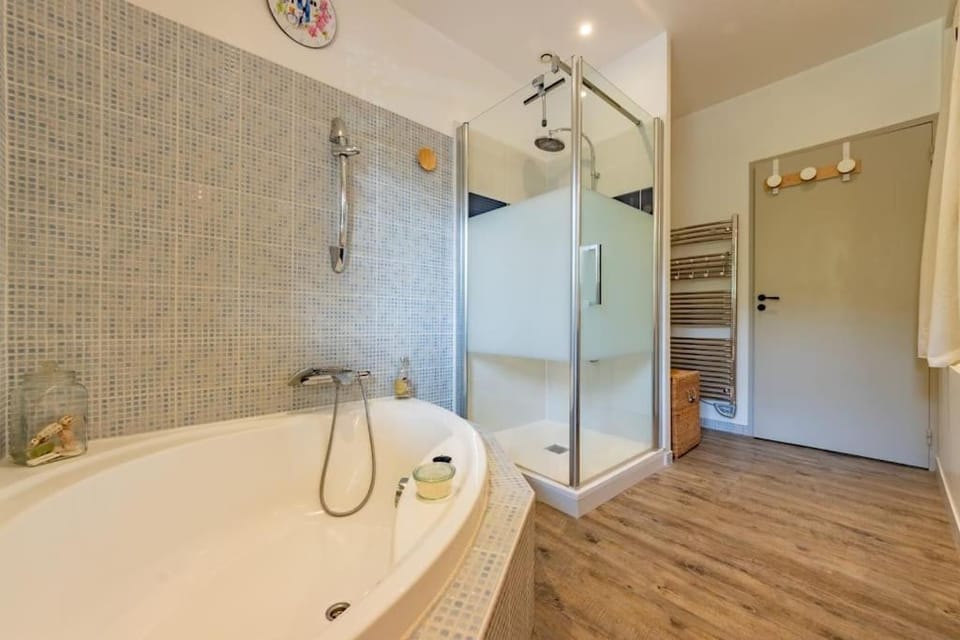 Shower, Bathroom, Bath