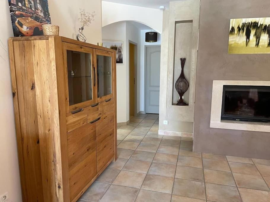 Petit paradis . Villa in Villeneuve-lès-Avignon