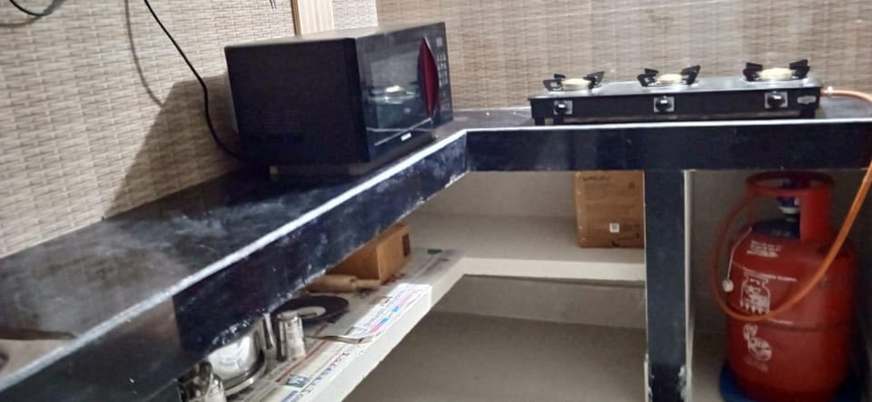 Kitchen or kitchenette, Kitchen or kitchenette