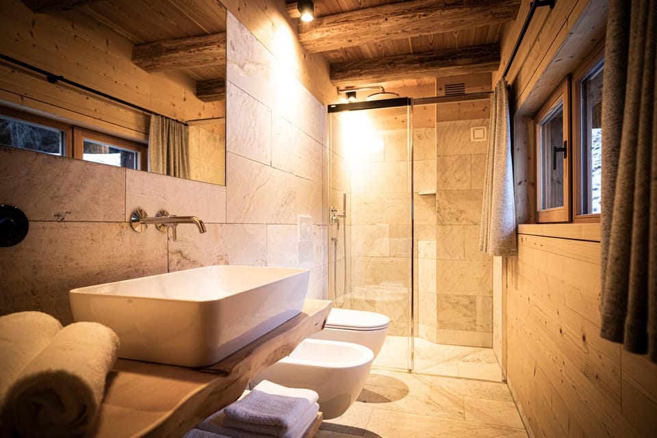 Bathroom, Living room