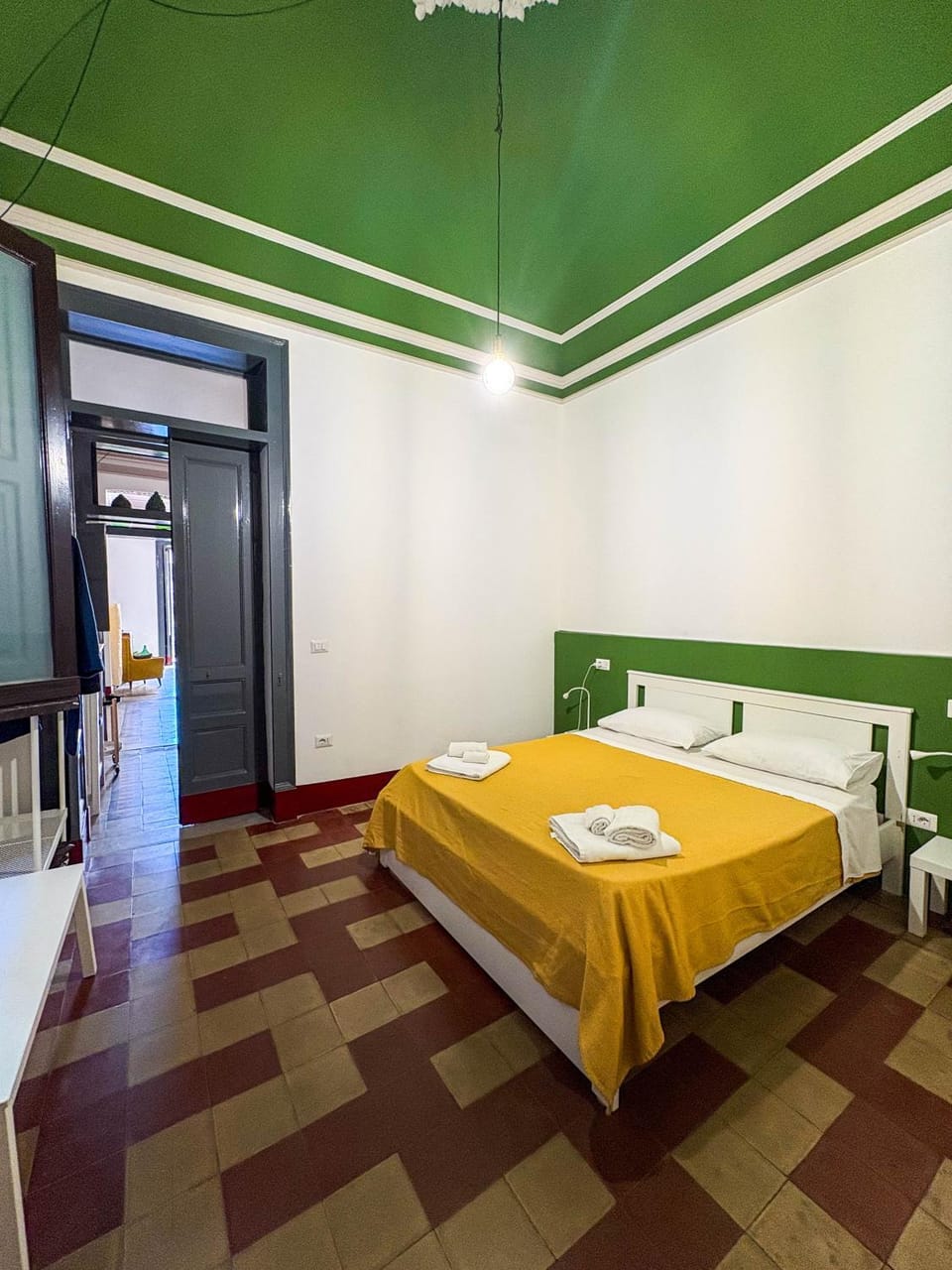 Bed, Photo of the whole room, Bedroom, Guests, heating, pet friendly, wardrobe