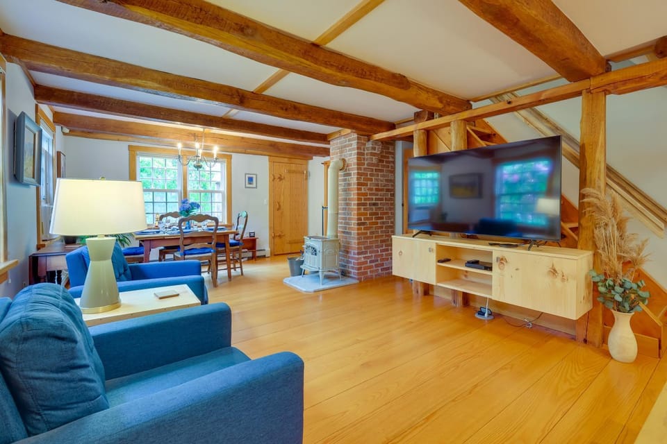 2 Mi to Beach! Cape Cod Family Retreat w/ Deck House in Brewster