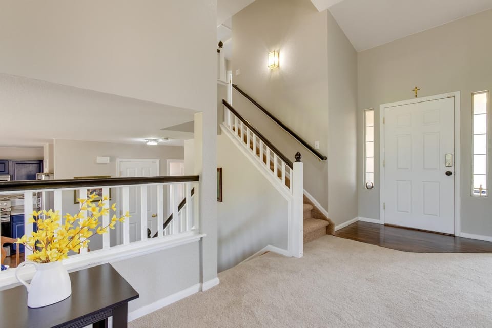 Spacious Aurora Home: 20 Mi to Downtown Denver! House in Aurora