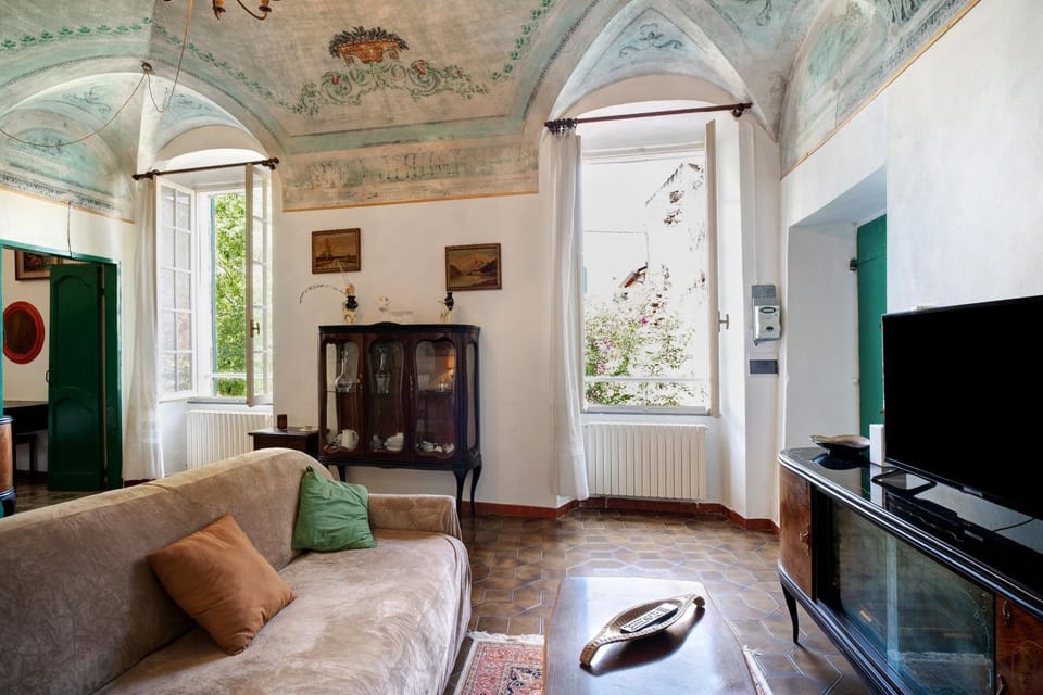 Property building, Living room