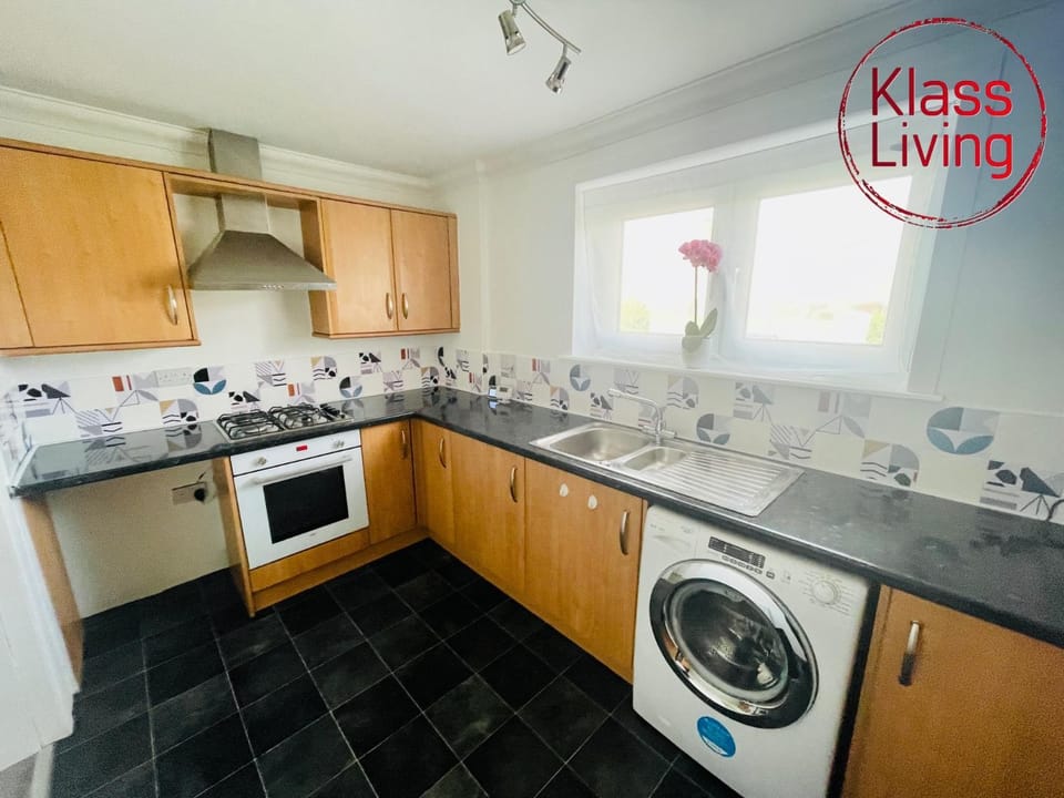 Coffee/tea facilities, Kitchen or kitchenette, Decorative detail, Guests, group of guests, Family