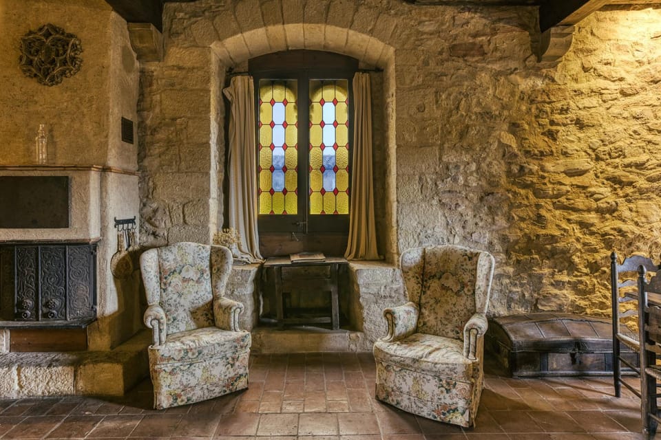 Property building, Living room