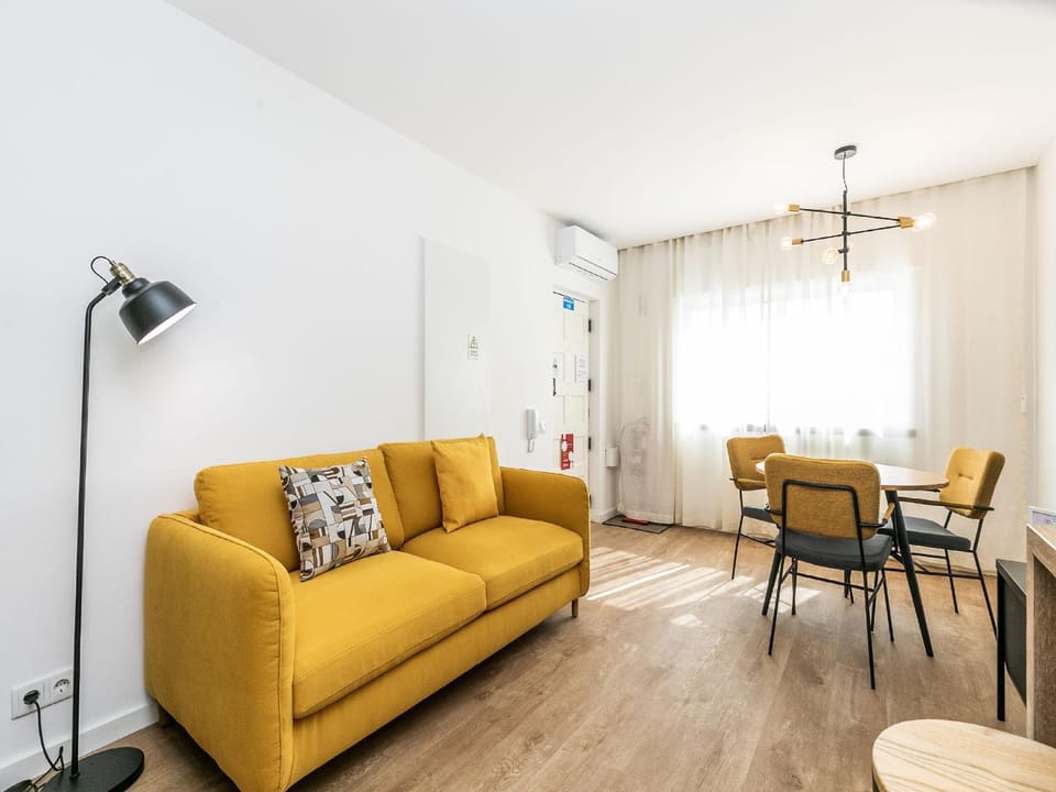 Communal lounge/ TV room, Living room