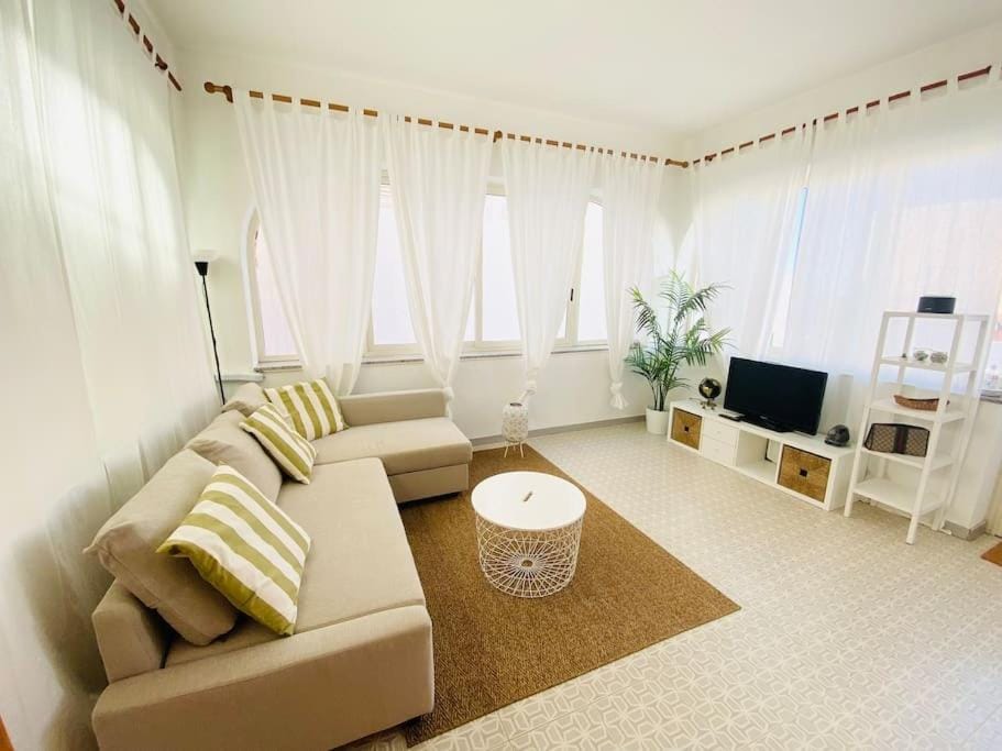 Casa Vacanza fronte mare con giardino privato - Canneto - Lipari House in Canneto