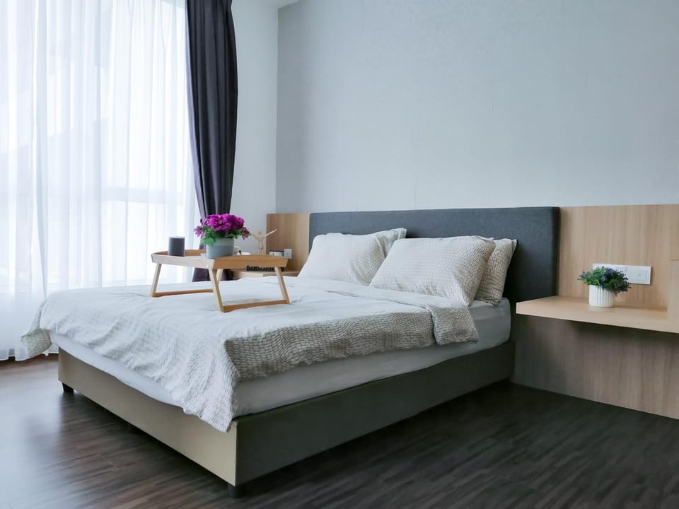 Bed, Photo of the whole room, Bedroom