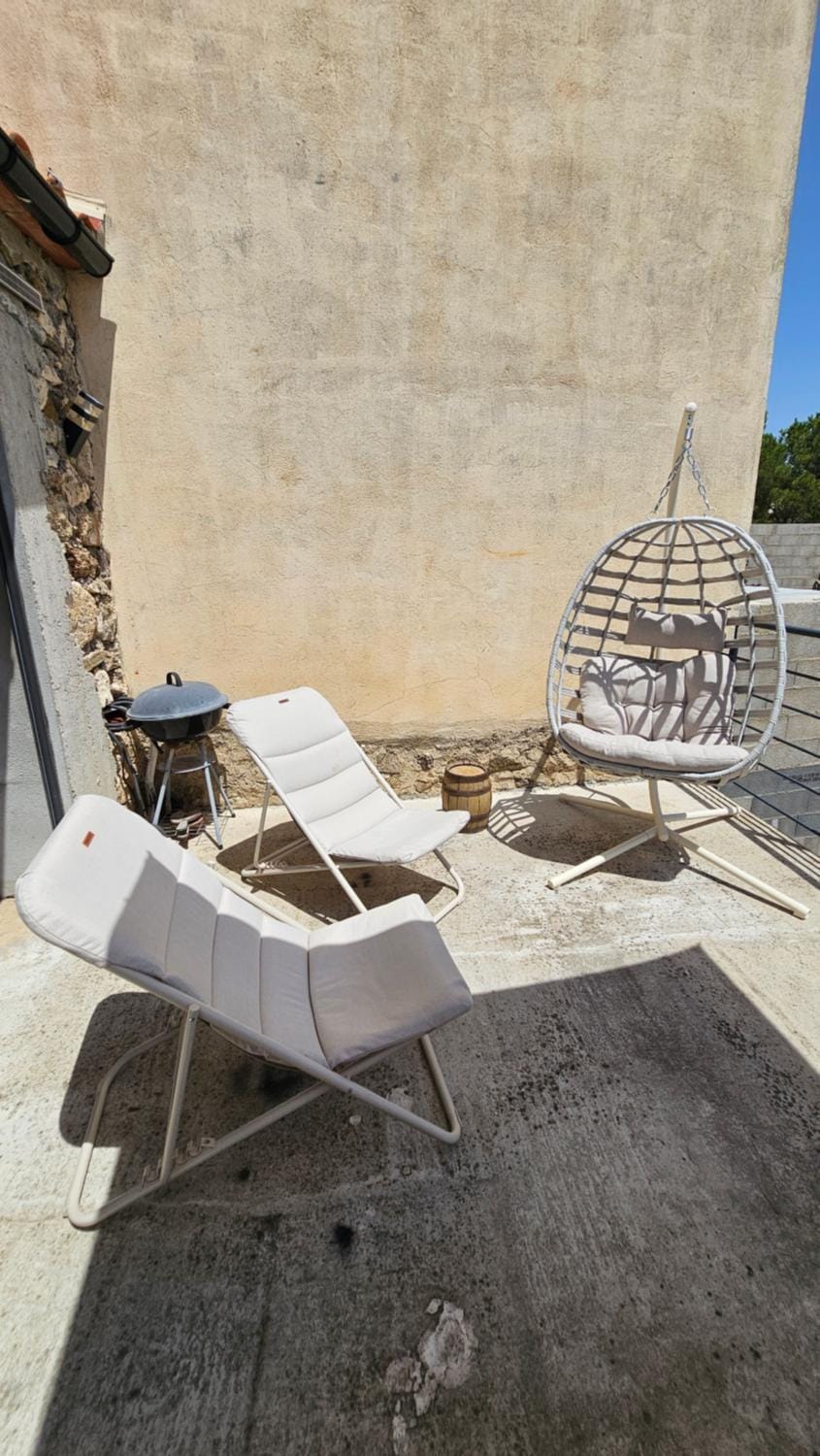 Patio, sunbed