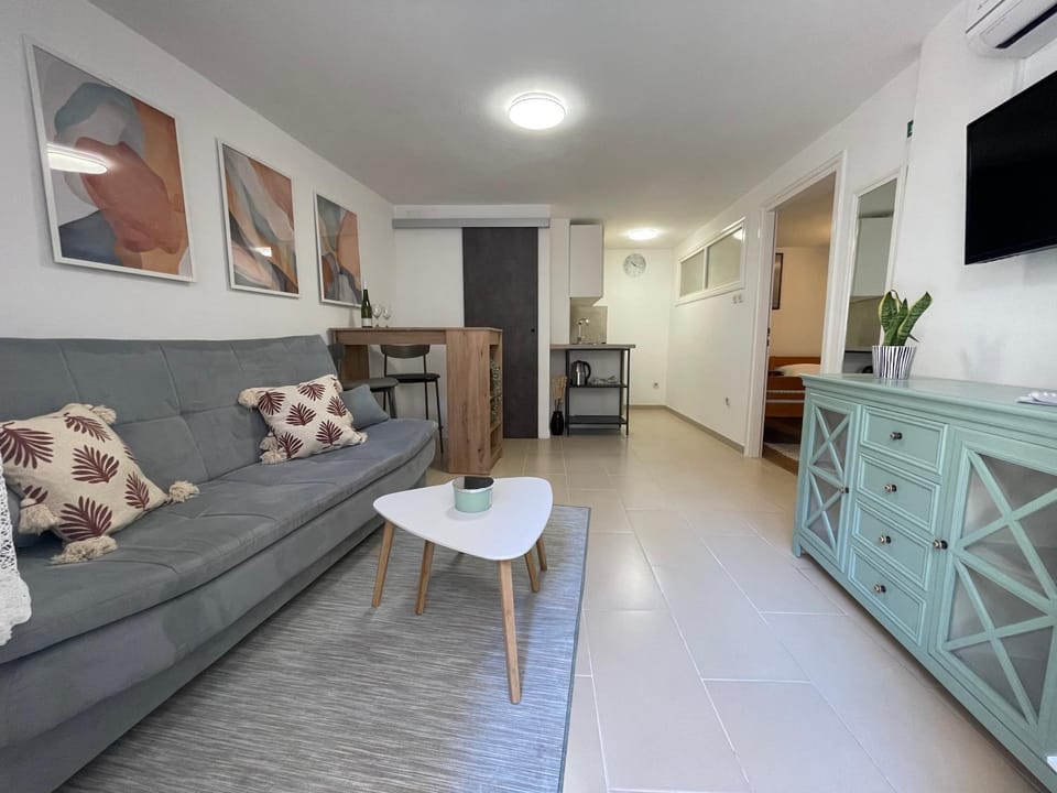 Studio Capon - just a few steps from the sea! Apartment in Primorje-Gorski Kotar County