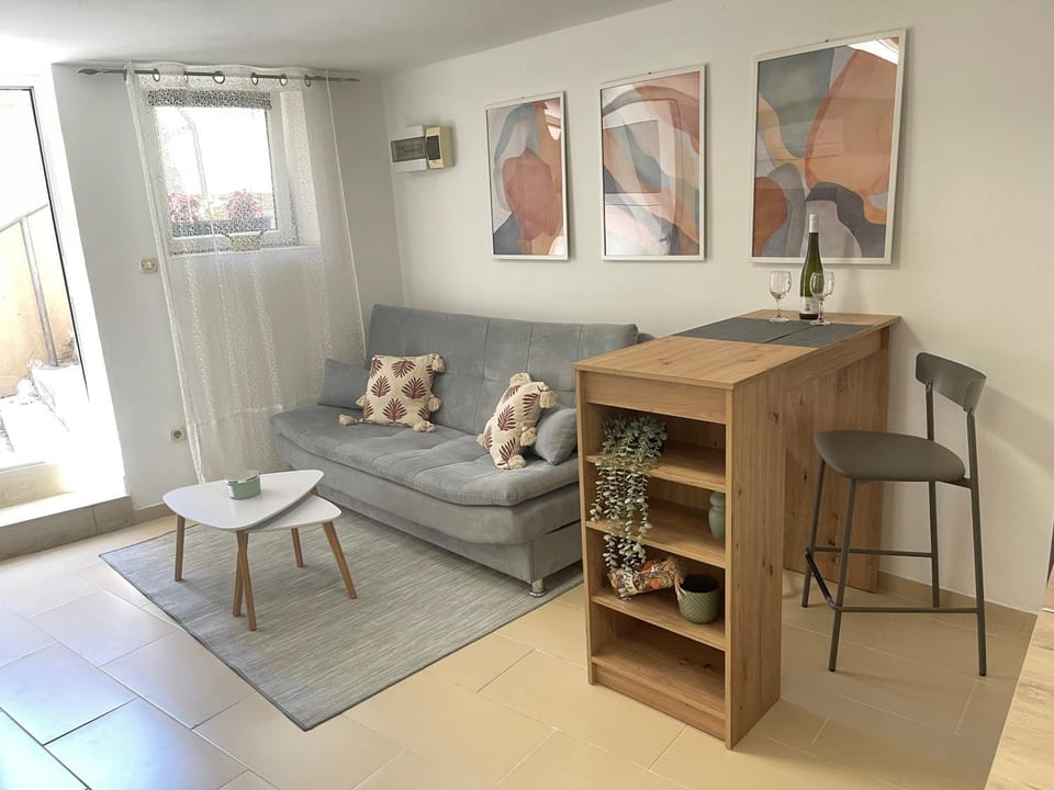 Studio Capon - just a few steps from the sea! Apartment in Primorje-Gorski Kotar County
