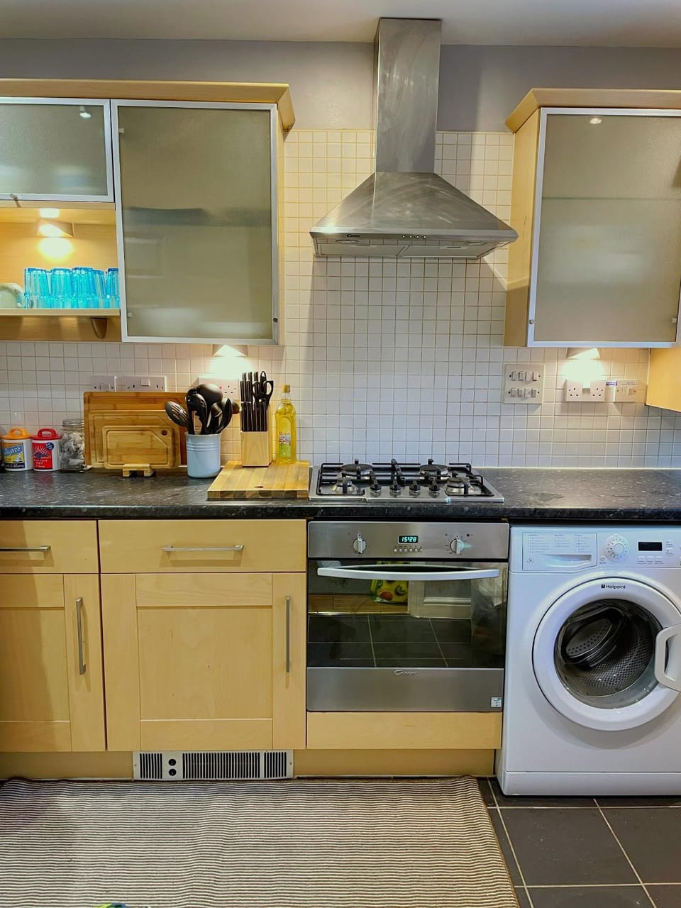 Kitchen or kitchenette, minibar, pet friendly, stove, washing machine