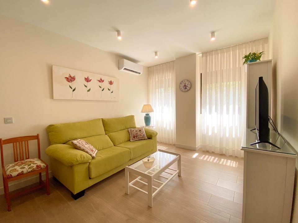 Ramón y Cajal by TheGoodTourist Apartment in Seville