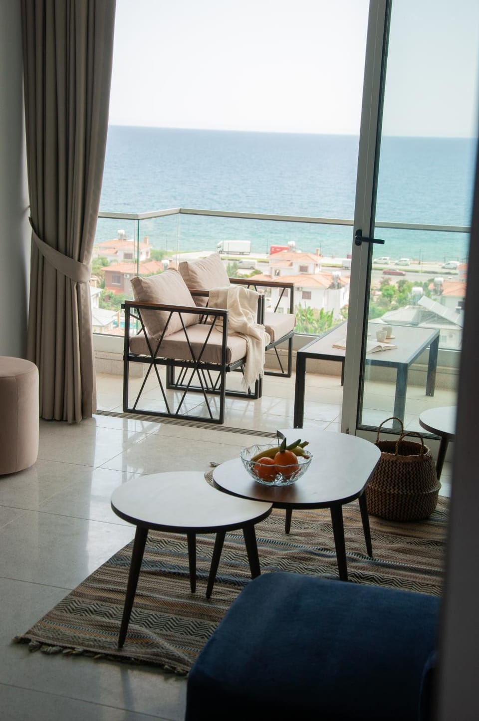 Day, View (from property/room), Balcony/Terrace, Living room, Sea view