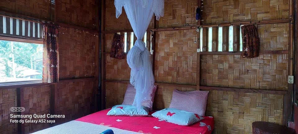 Lawang Inn Restaurant & Jungle Trek Hotel in Indonesia