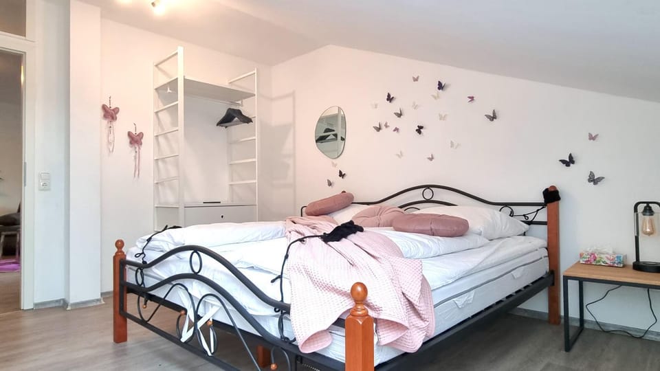 Bed, Bedroom, wardrobe