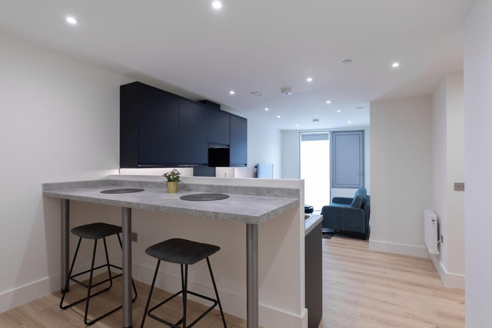 Kitchen or kitchenette, Living room, Seating area, Dining area