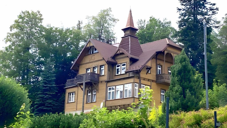 Property building, Natural landscape, Garden, Garden view