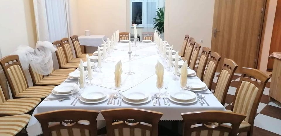 Banquet/Function facilities, Dining area