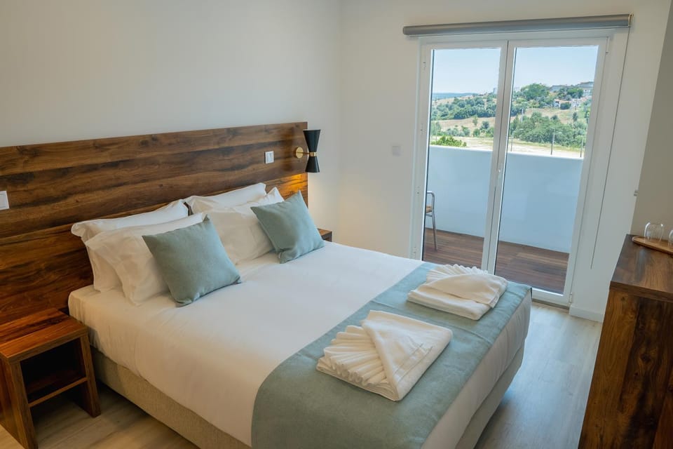 Bed, View (from property/room), Balcony/Terrace, Bedroom, towels
