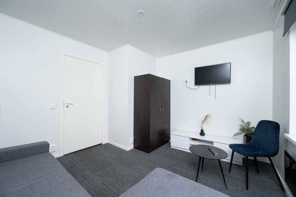 Apartment 5 - Spacious 2BR Apartment, City Access, Near Old Town Apartment in Tallinn