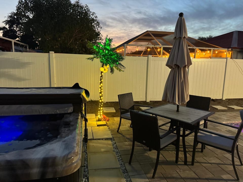 Patio, Seating area