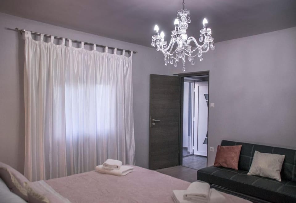 Apartment Bruna-Balcony & Free Parking near Split Apartment in Šibenik-Knin County, Croatia