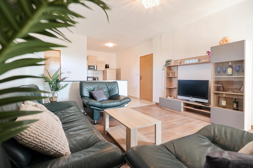 Apartments Miky Apartment in Zadar County