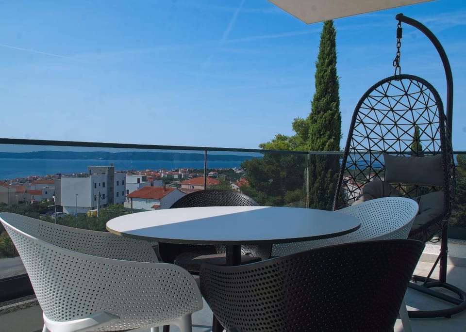 Balcony/Terrace, Seating area, Sea view
