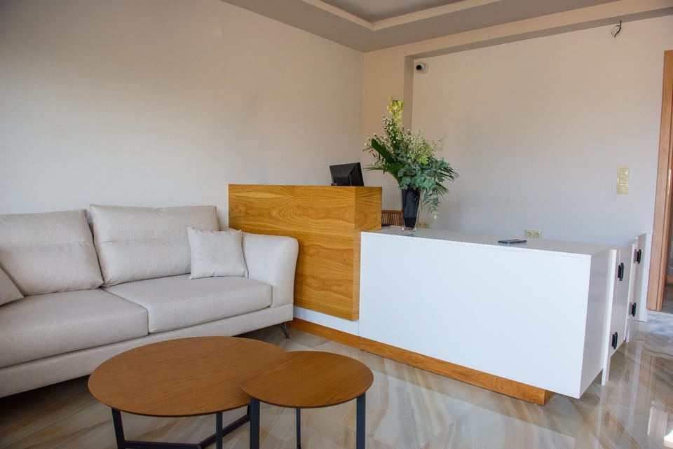 Lobby or reception, Internal: Not applicable to any particular room
